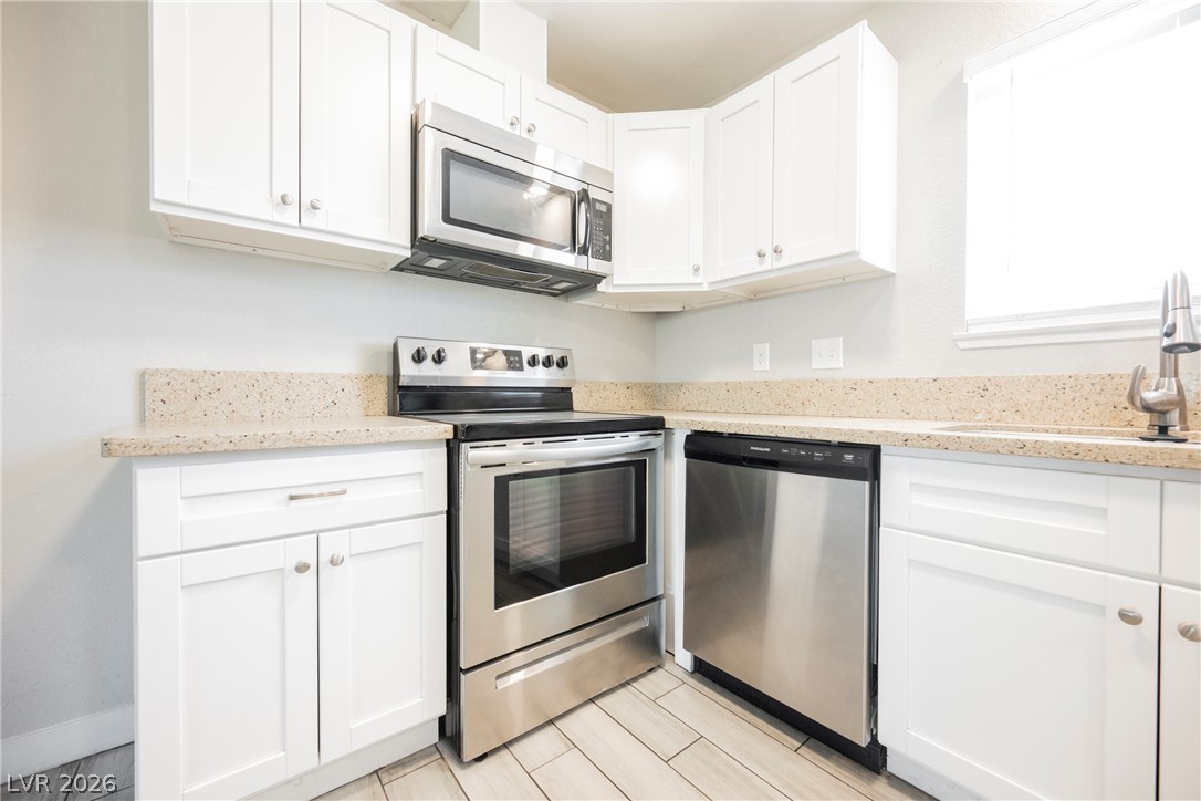 135 Greenbriar Townhouse Way Las Vegas NV 89121