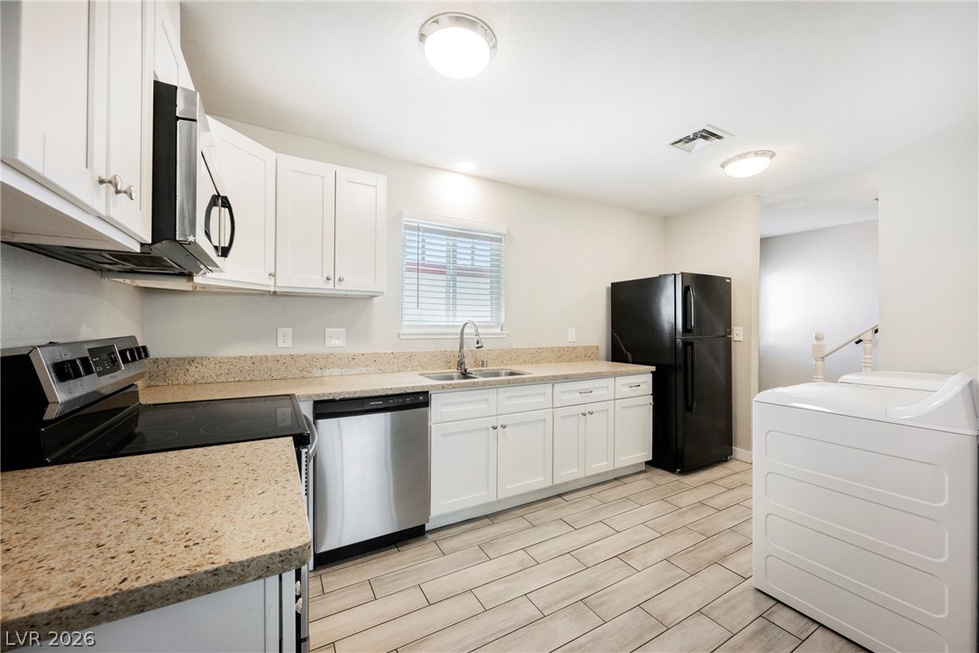 135 Greenbriar Townhouse Way Las Vegas NV 89121