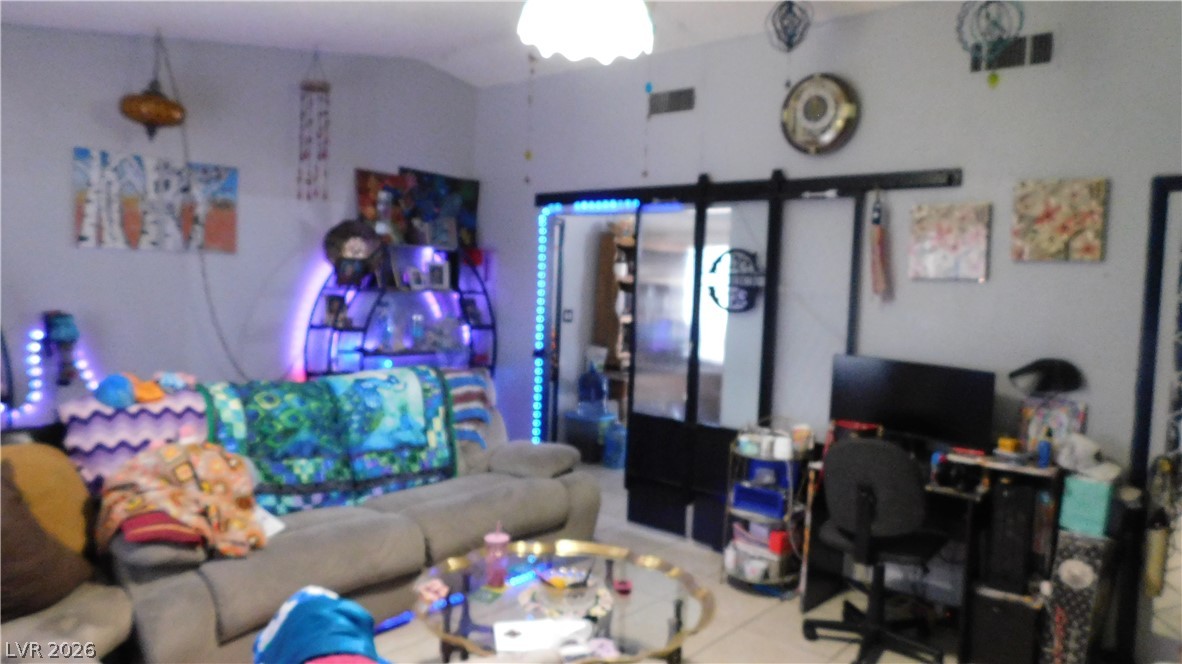 4038 Patterson Avenue Las Vegas NV 89104