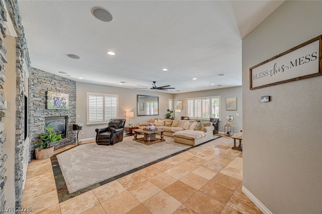 8342 Agnew Valley Court Las Vegas NV 89178