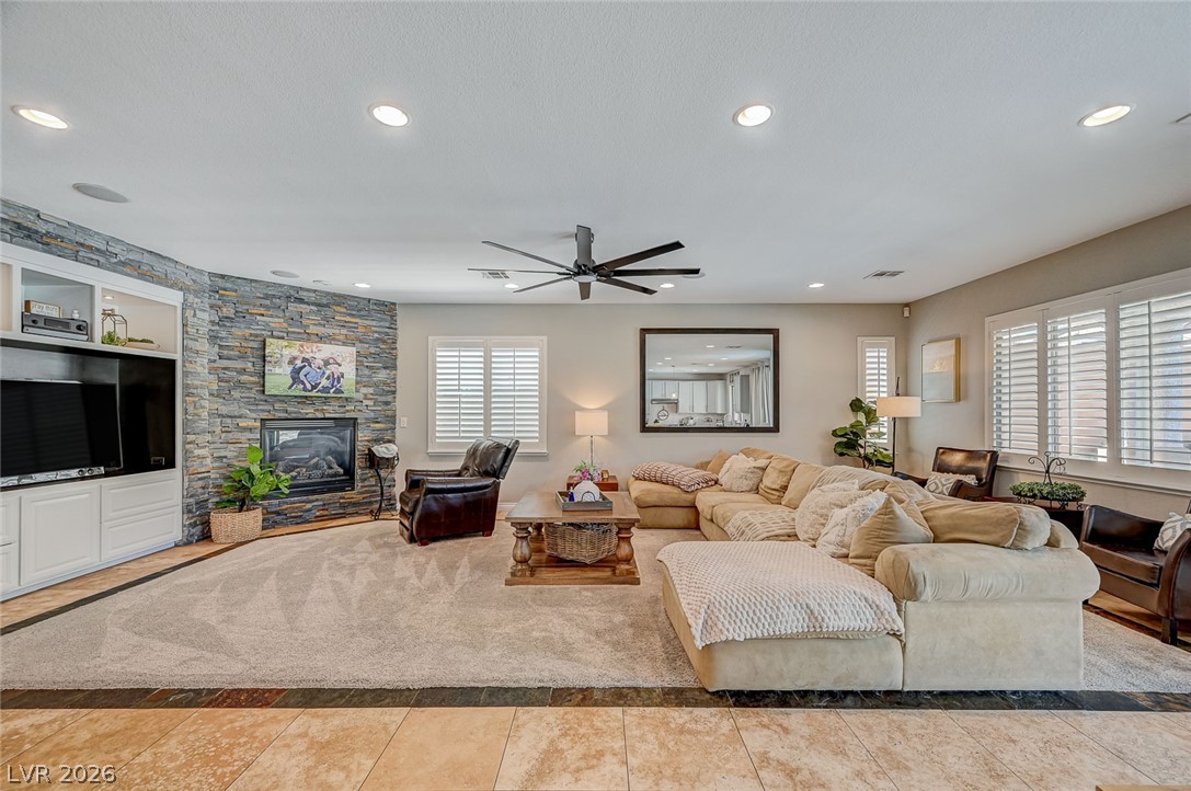 8342 Agnew Valley Court Las Vegas NV 89178