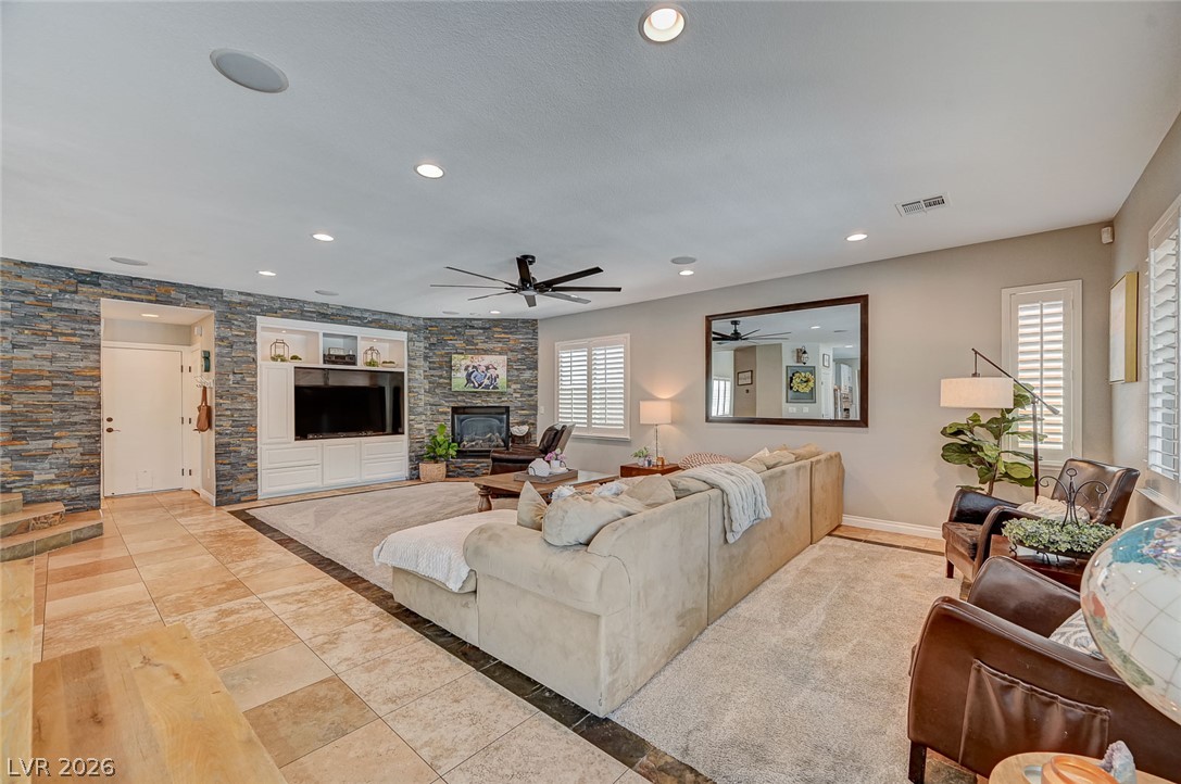 8342 Agnew Valley Court Las Vegas NV 89178