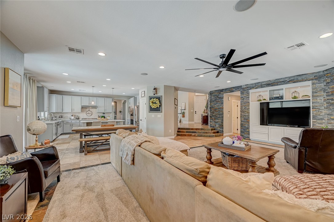 8342 Agnew Valley Court Las Vegas NV 89178