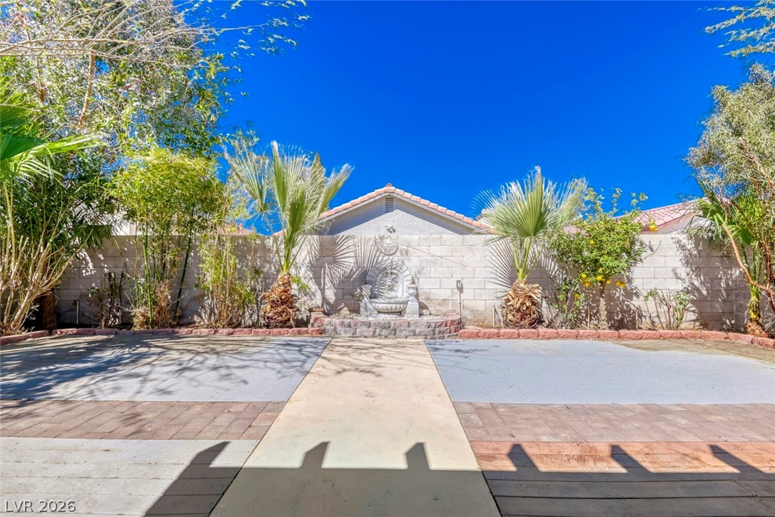 760 Inglenook Drive Las Vegas NV 89123