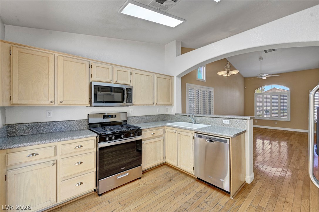 7913 Pottery Creek Drive Las Vegas NV 89128