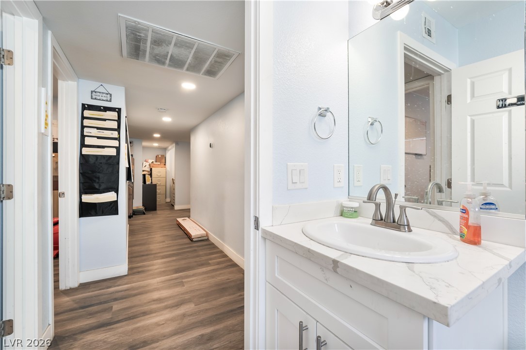 3825 Raymert Drive Las Vegas NV 89121