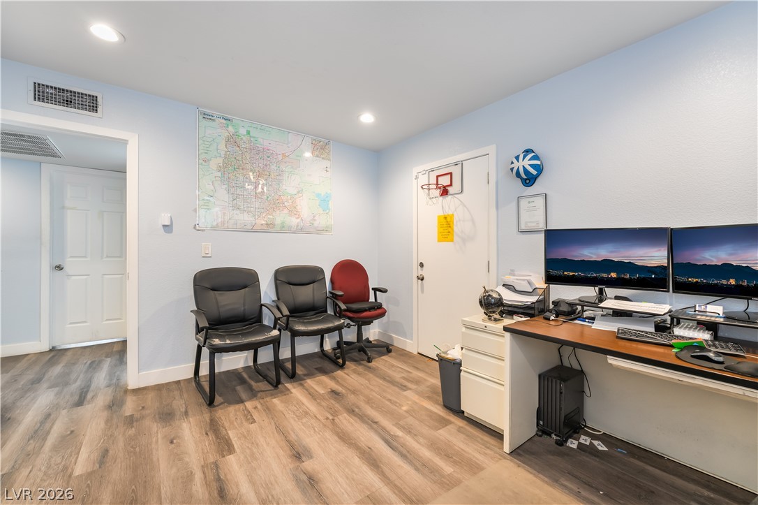 3825 Raymert Drive Las Vegas NV 89121