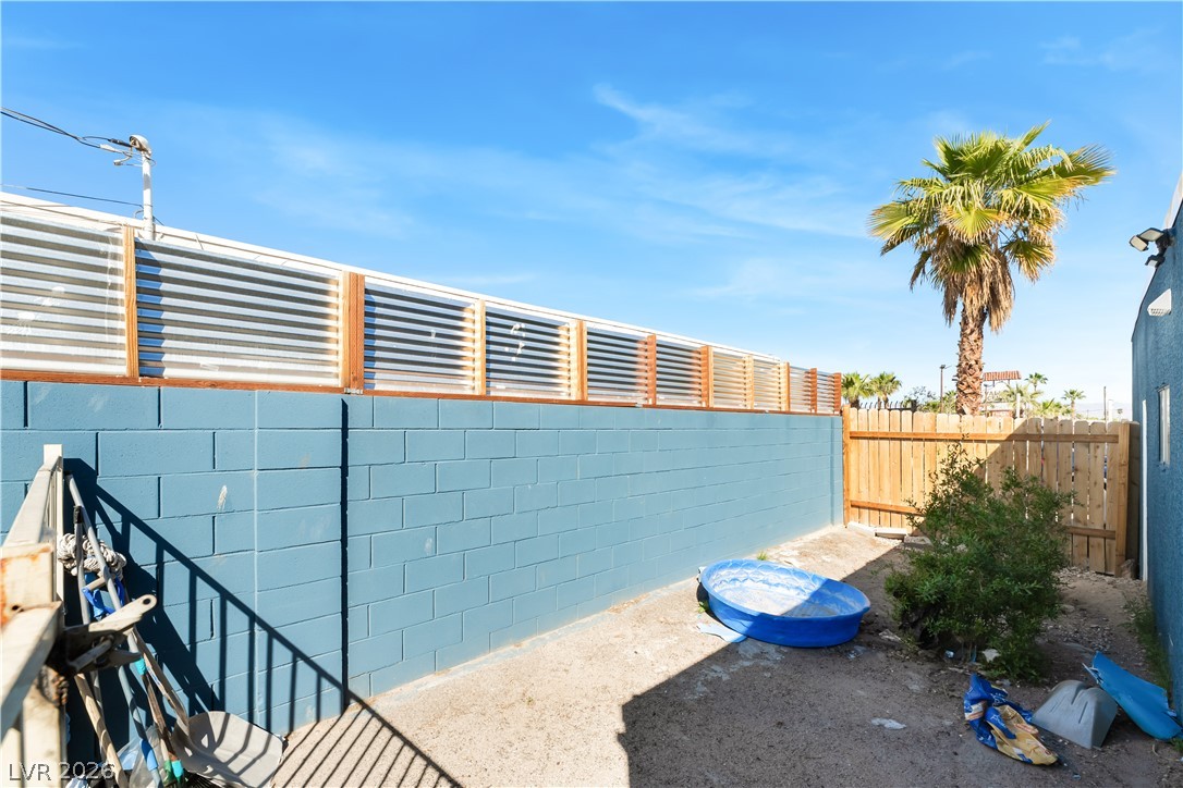 3825 Raymert Drive Las Vegas NV 89121