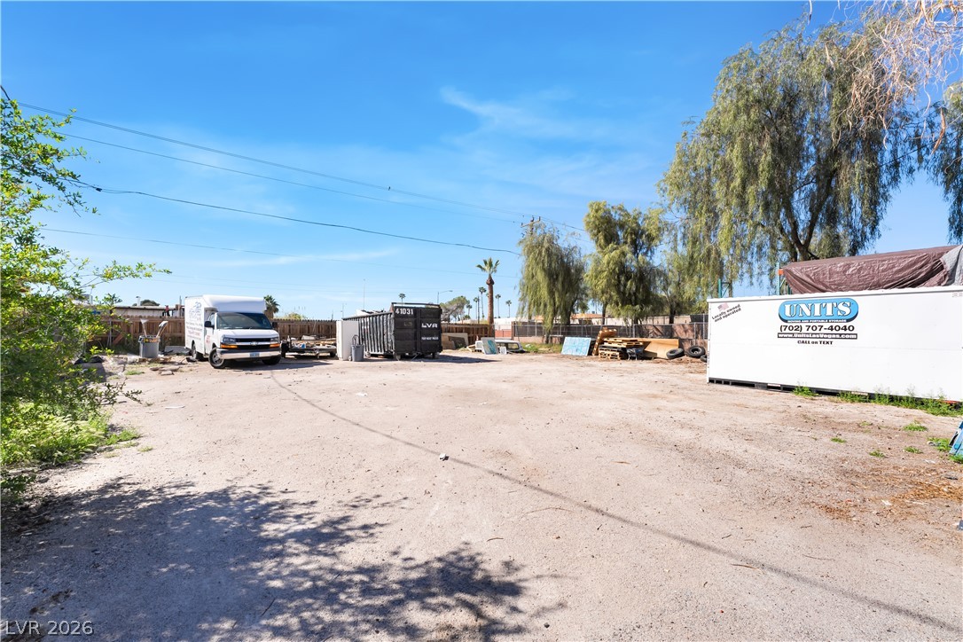 3825 Raymert Drive Las Vegas NV 89121