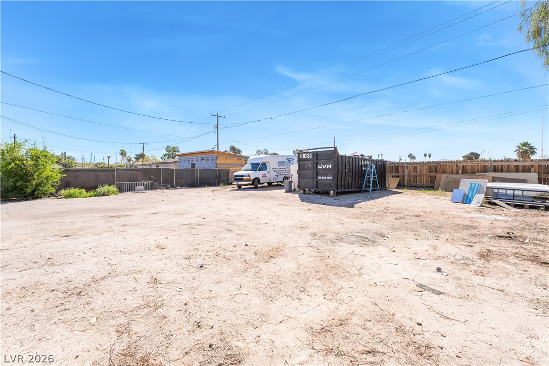 3825 Raymert Drive Las Vegas NV 89121