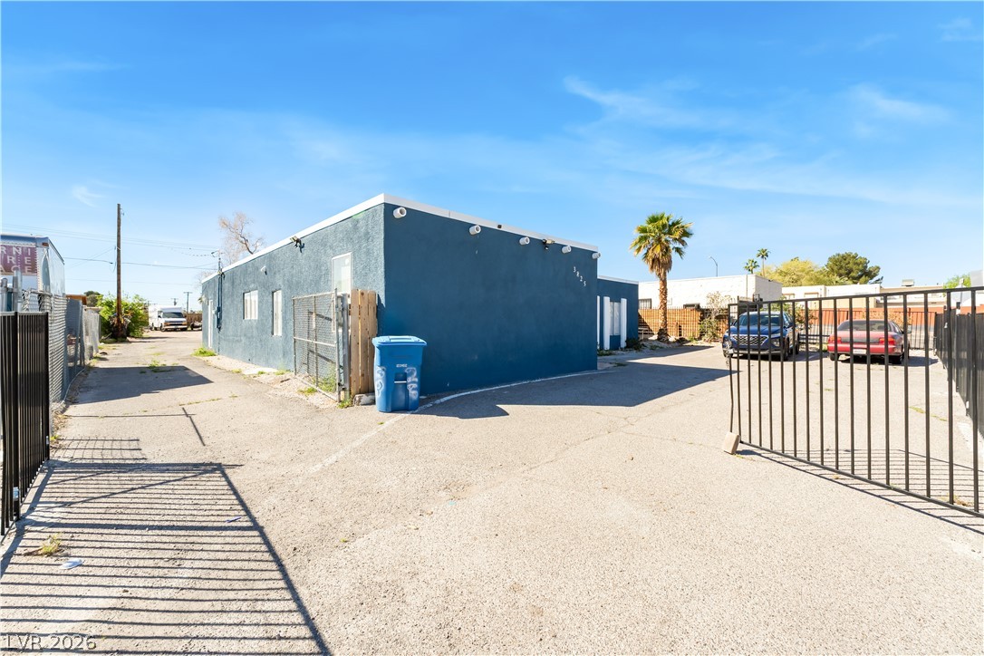3825 Raymert Drive Las Vegas NV 89121