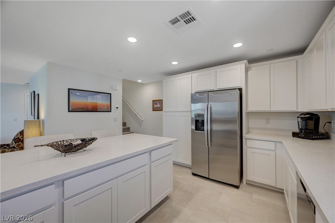 6318 Foxes Dale Street Las Vegas NV 89166