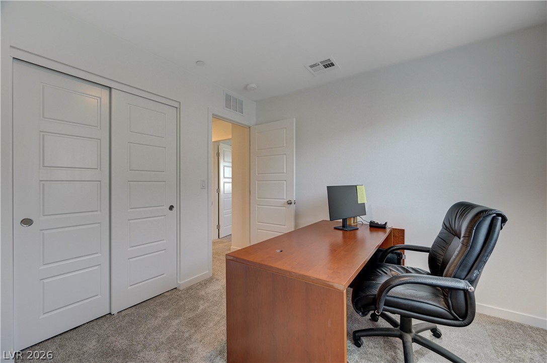 6318 Foxes Dale Street Las Vegas NV 89166