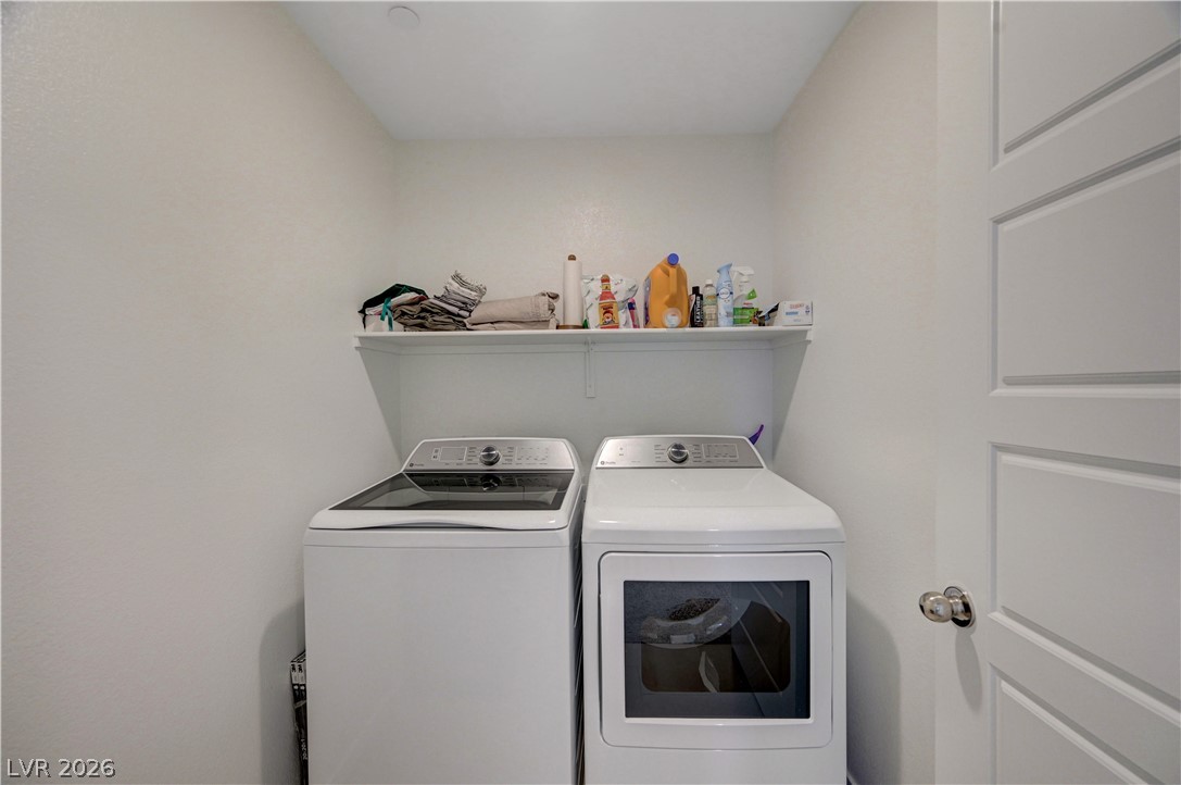 6318 Foxes Dale Street Las Vegas NV 89166