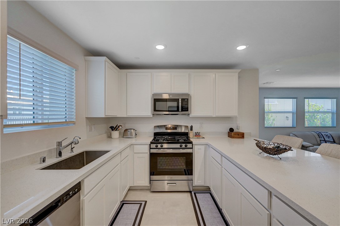 6318 Foxes Dale Street Las Vegas NV 89166