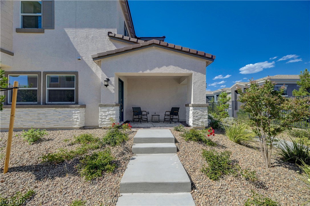 6318 Foxes Dale Street Las Vegas NV 89166