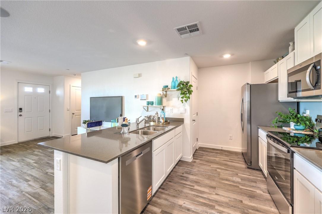 911 Pink Sugarbird Street Henderson NV 89011