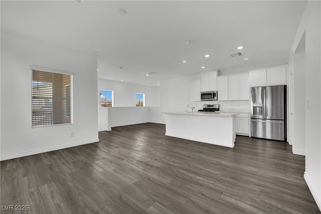 207 Callen Falls Avenue 1725 Henderson NV 89011