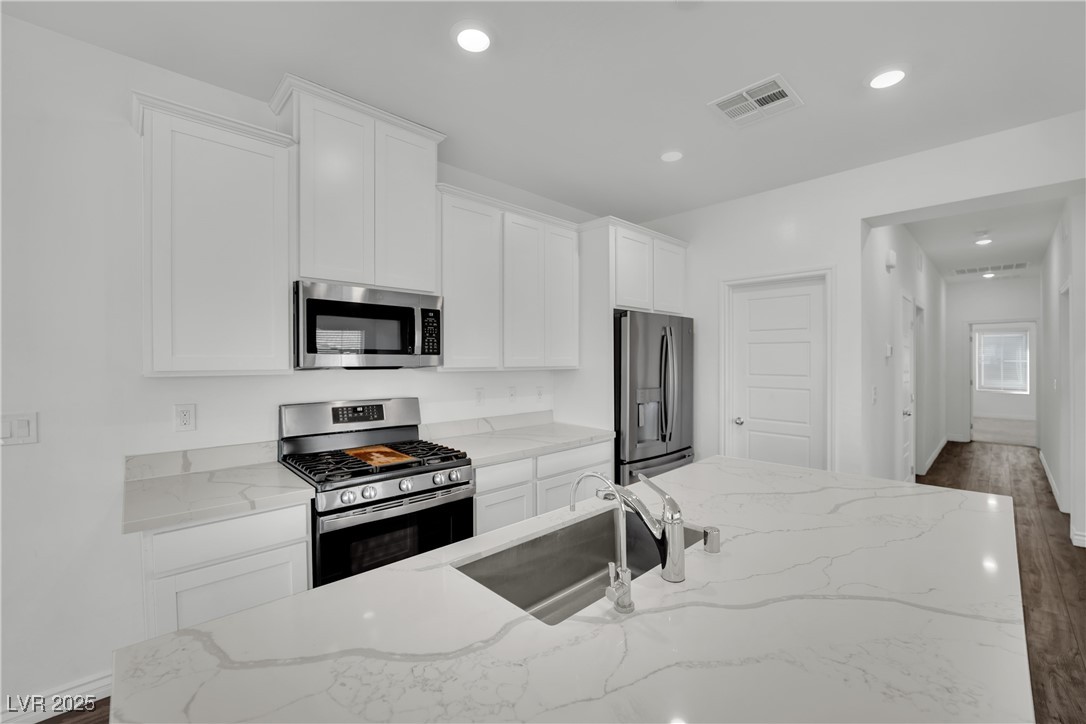 207 Callen Falls Avenue 1725 Henderson NV 89011