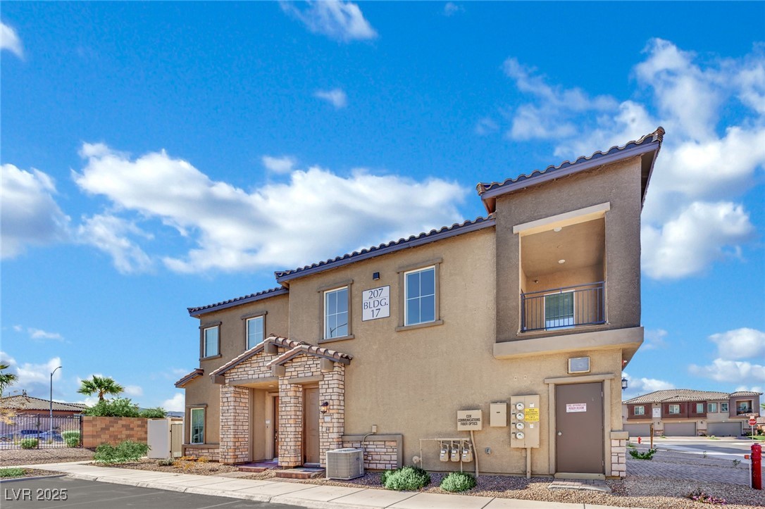 207 Callen Falls Avenue 1725 Henderson NV 89011