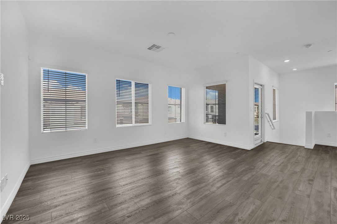 207 Callen Falls Avenue 1725 Henderson NV 89011