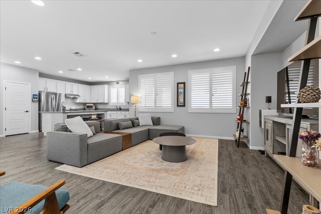9008 Misty Leaf Avenue Las Vegas NV 89148