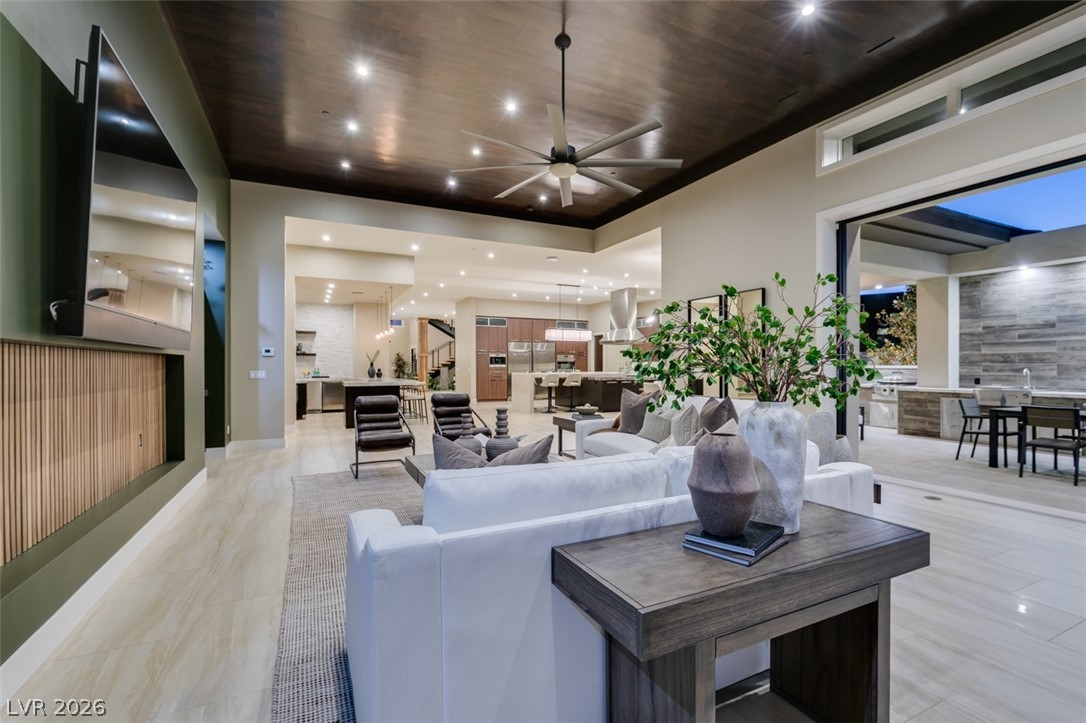 1376 Opal Valley Street Henderson NV 89052