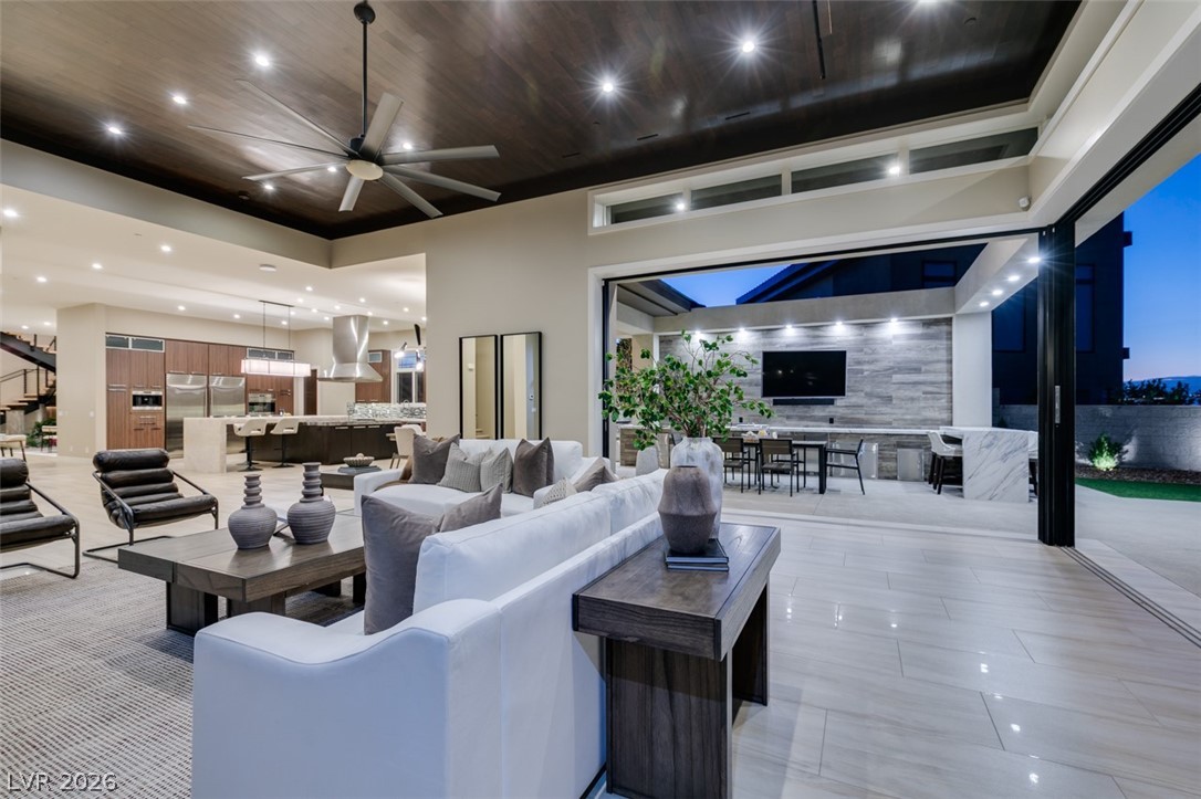 1376 Opal Valley Street Henderson NV 89052