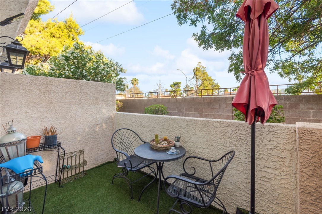 6905 Coral Rock Drive Las Vegas NV 89108