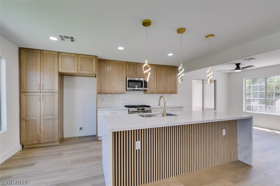 7708 License Street Las Vegas NV 89131