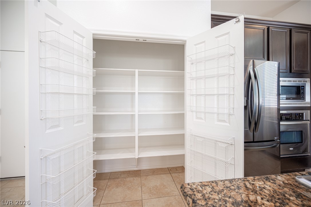 8618 Amber Autumn Street Las Vegas NV 89131