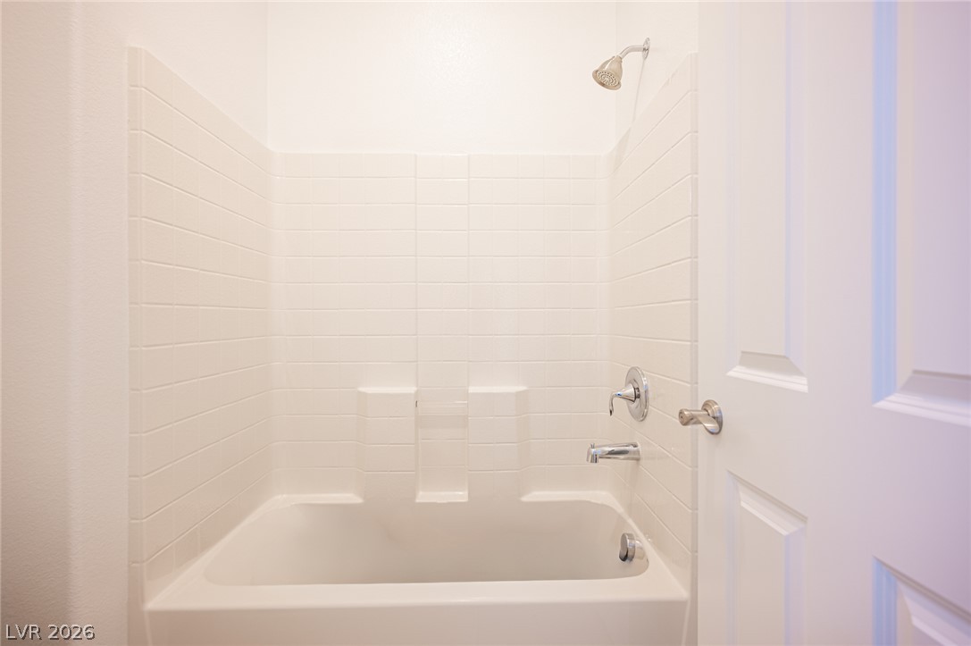 8618 Amber Autumn Street Las Vegas NV 89131
