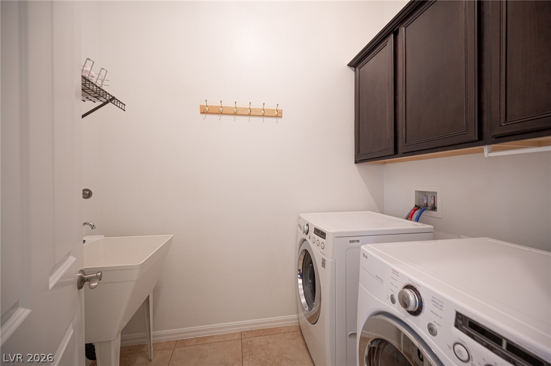 8618 Amber Autumn Street Las Vegas NV 89131