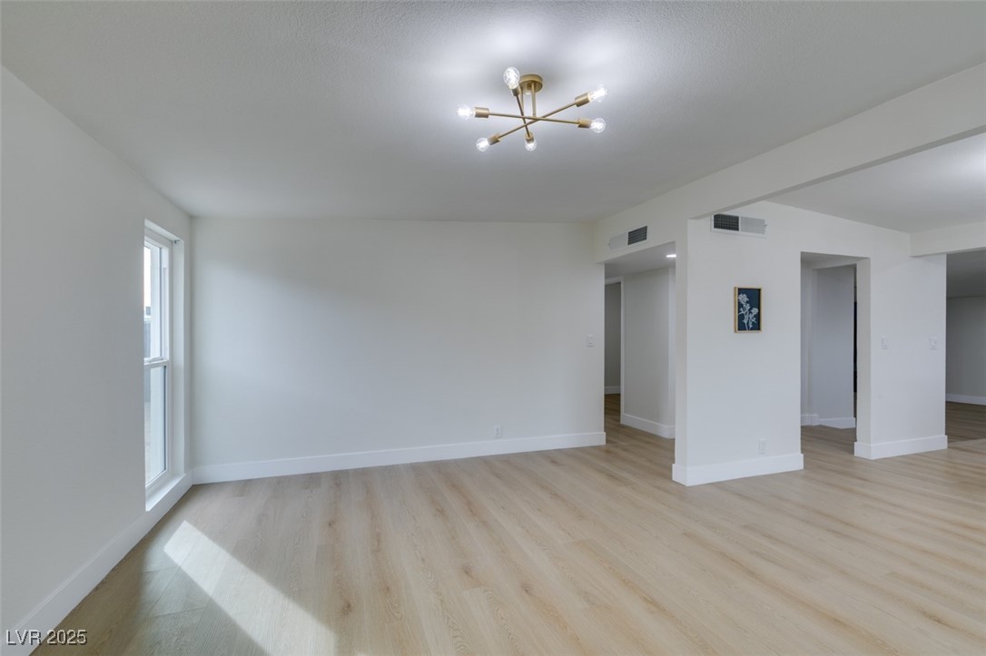 5052 Newton Drive Las Vegas NV 89122