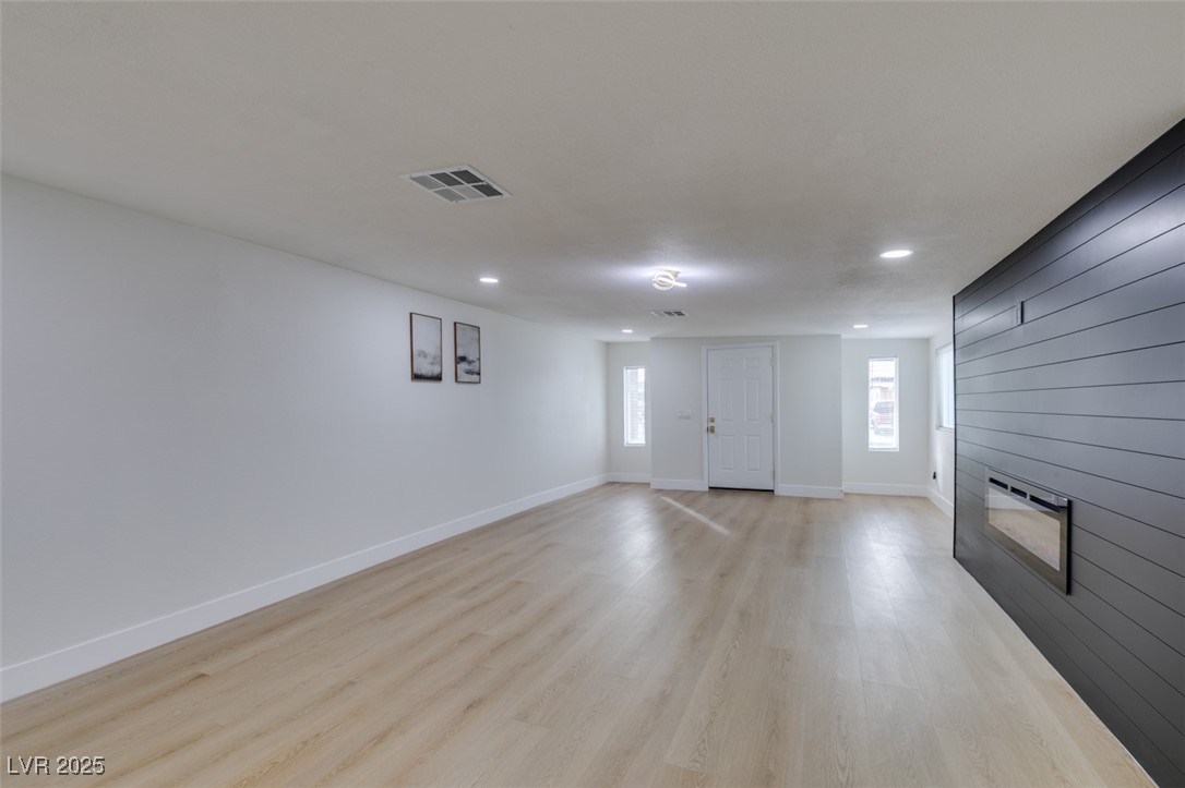 5052 Newton Drive Las Vegas NV 89122