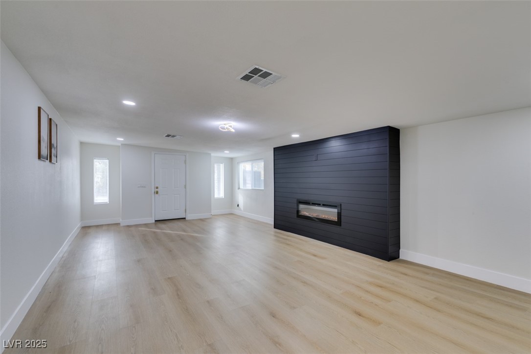 5052 Newton Drive Las Vegas NV 89122