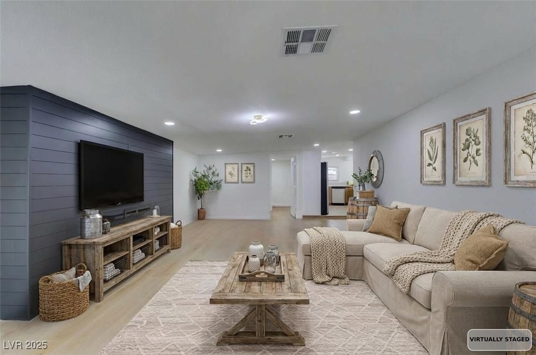5052 Newton Drive Las Vegas NV 89122