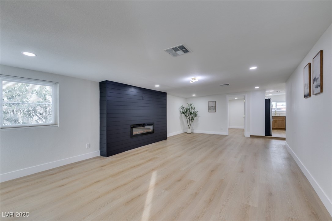 5052 Newton Drive Las Vegas NV 89122