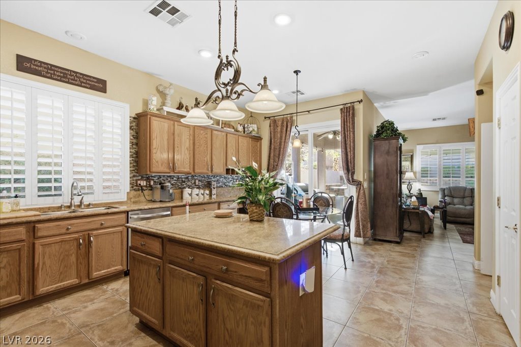 7233 Silver Valley Street Las Vegas NV 89149