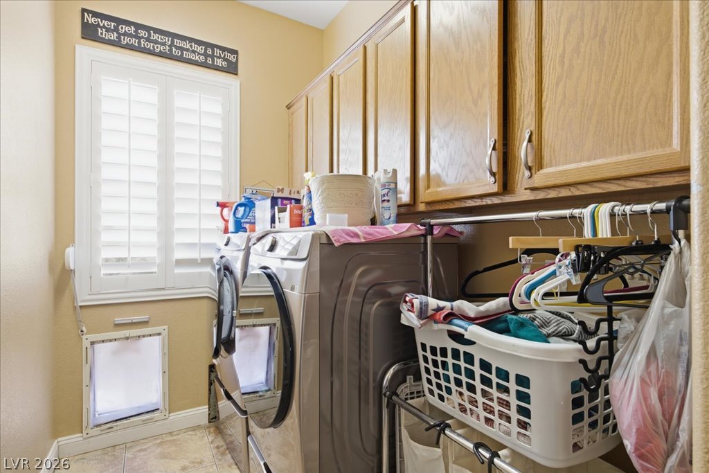 7233 Silver Valley Street Las Vegas NV 89149