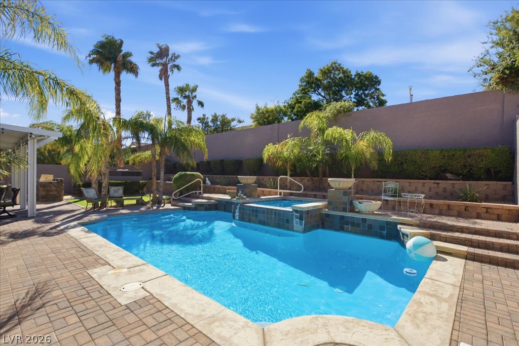 7233 Silver Valley Street Las Vegas NV 89149