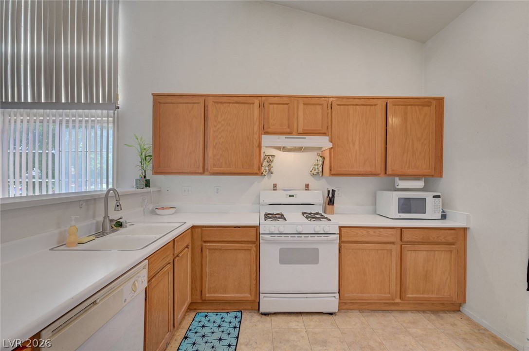 2106 Maui Surf Avenue North Las Vegas NV 89031