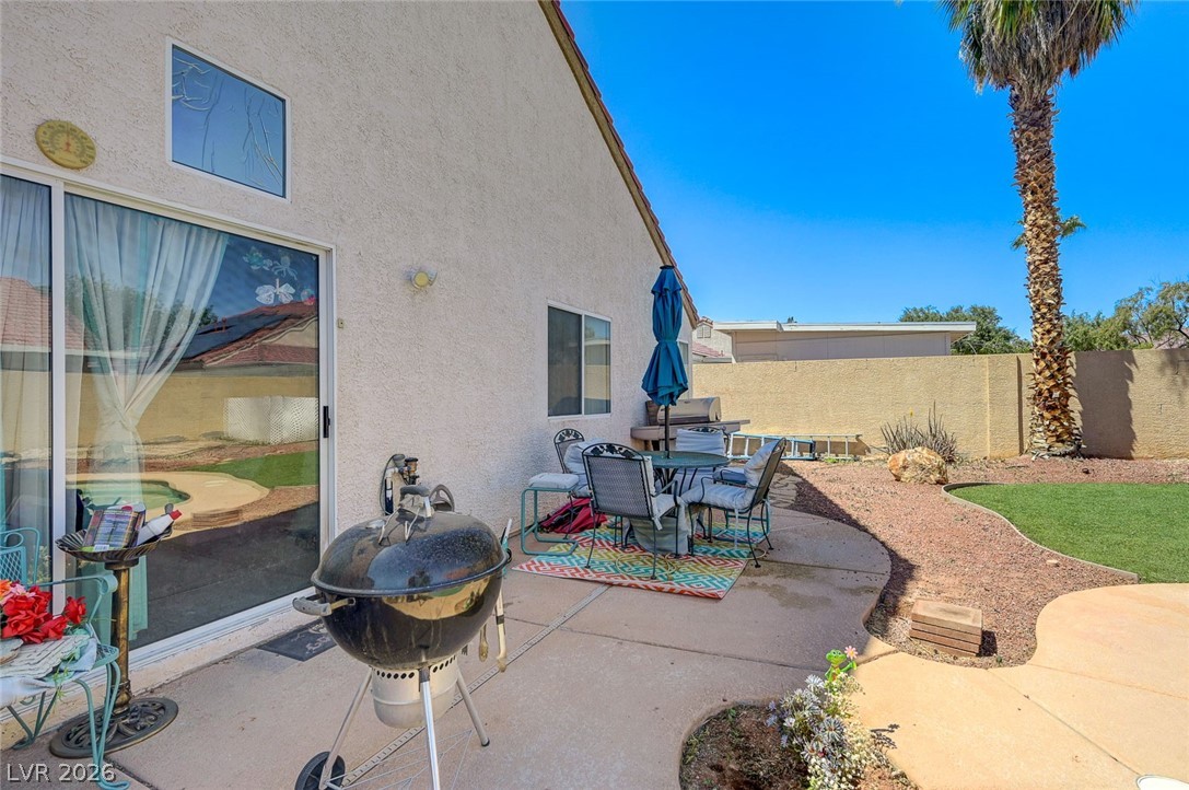 2106 Maui Surf Avenue North Las Vegas NV 89031