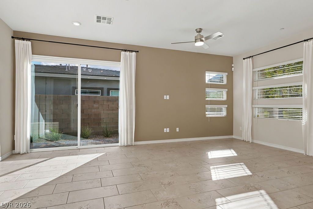 929 Silverfir Court Las Vegas NV 89138