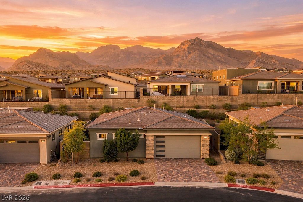 929 Silverfir Court Las Vegas NV 89138