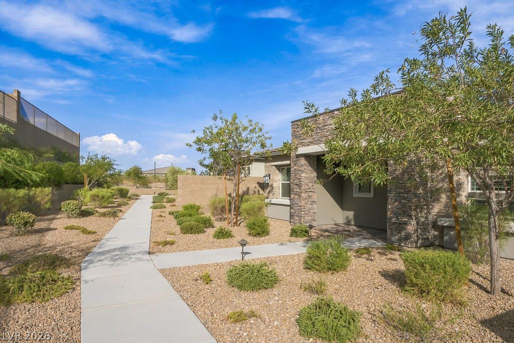 929 Silverfir Court Las Vegas NV 89138