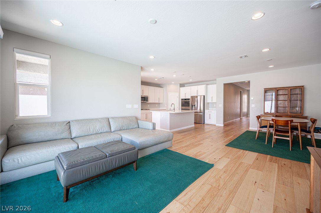10184 Ocher Valley Avenue Las Vegas NV 89178