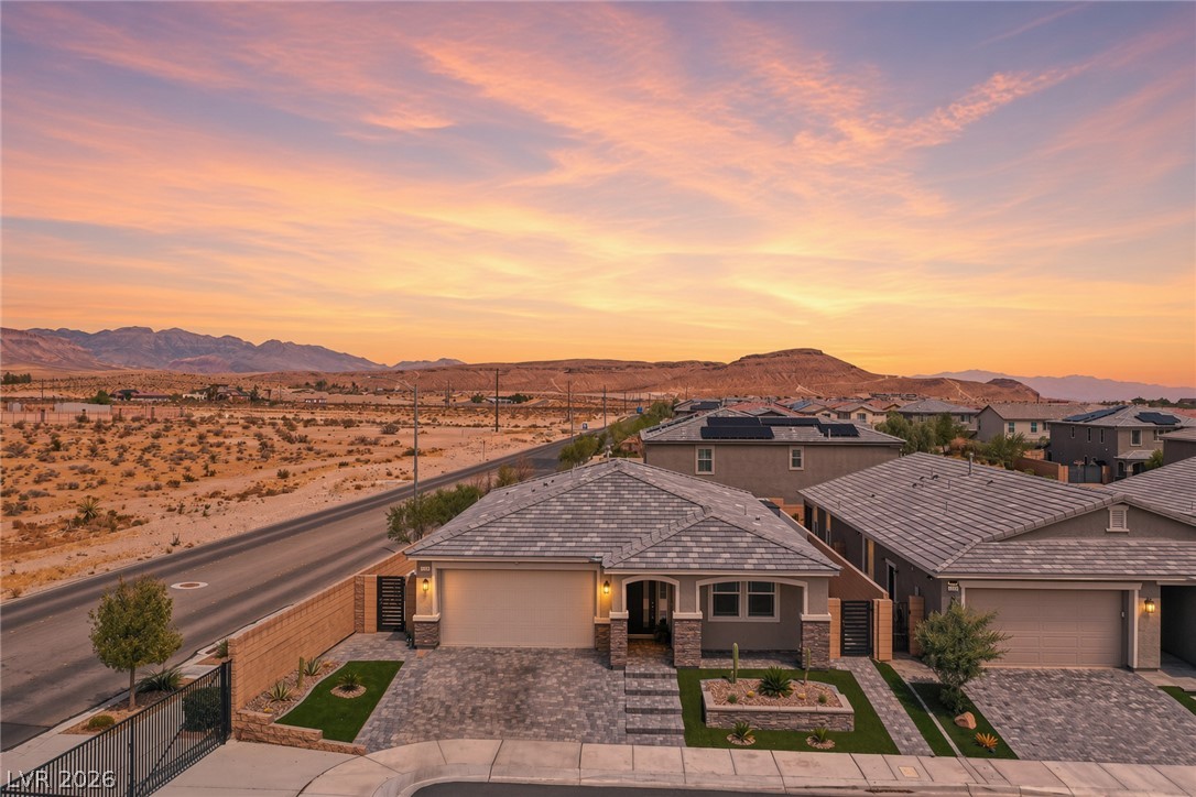 10184 Ocher Valley Avenue Las Vegas NV 89178
