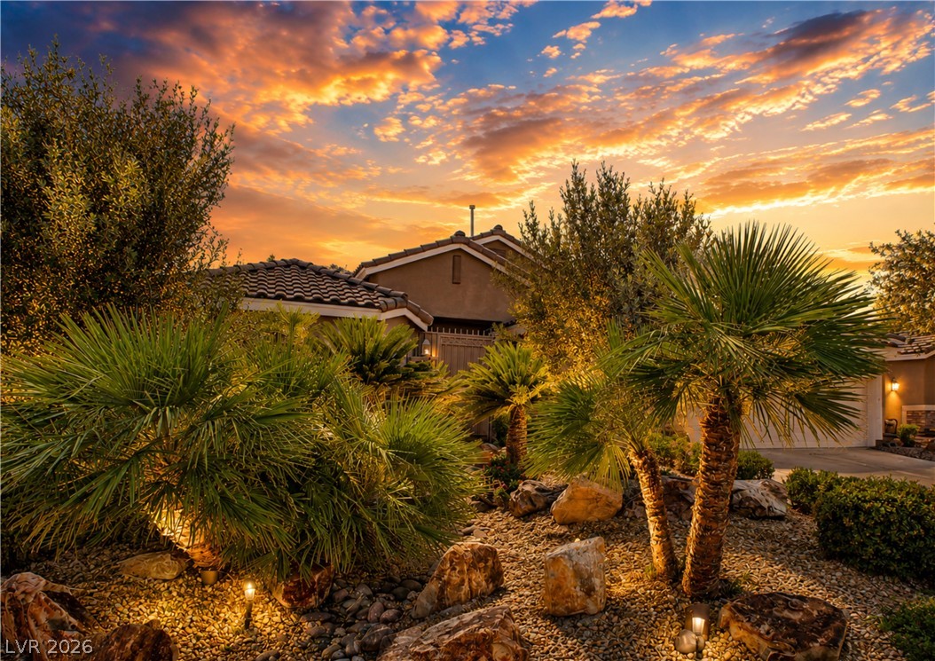 8317 Jeremiahs Lodge Avenue Las Vegas NV 89131