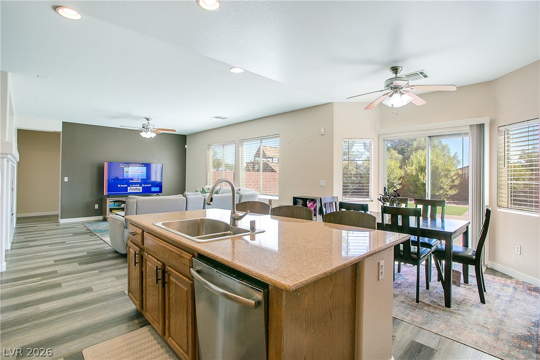 5520 Oatfield Street North Las Vegas NV 89081